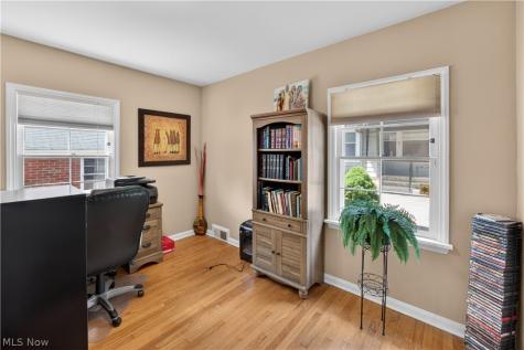 2140 Lamberton Road Cleveland Heights OH 44118