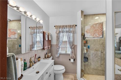 2140 Lamberton Road Cleveland Heights OH 44118