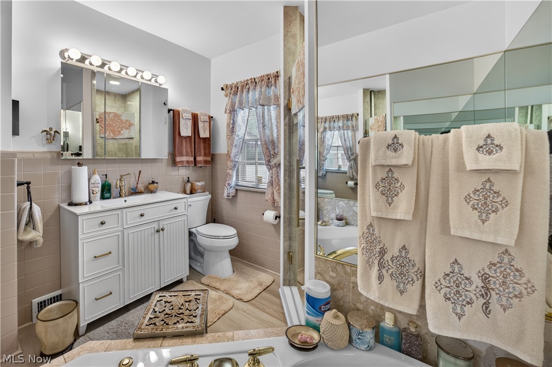 2140 Lamberton Road Cleveland Heights OH 44118