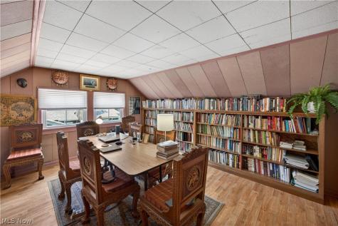 2140 Lamberton Road Cleveland Heights OH 44118