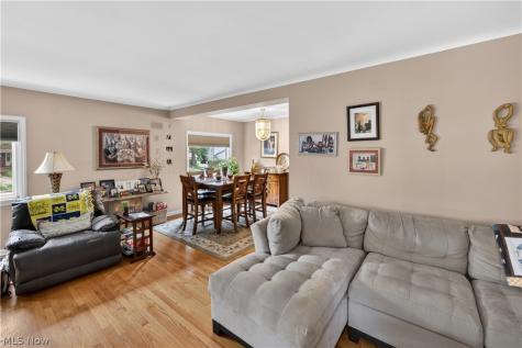 2140 Lamberton Road Cleveland Heights OH 44118