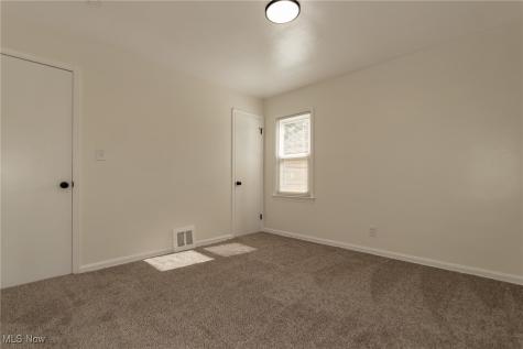 4839 E 94th Street Garfield Heights OH 44125