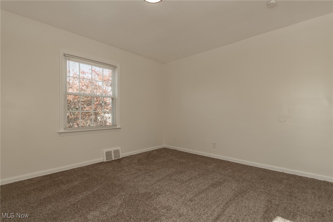 4839 E 94th Street Garfield Heights OH 44125