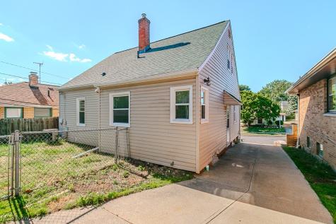 4839 E 94th Street Garfield Heights OH 44125
