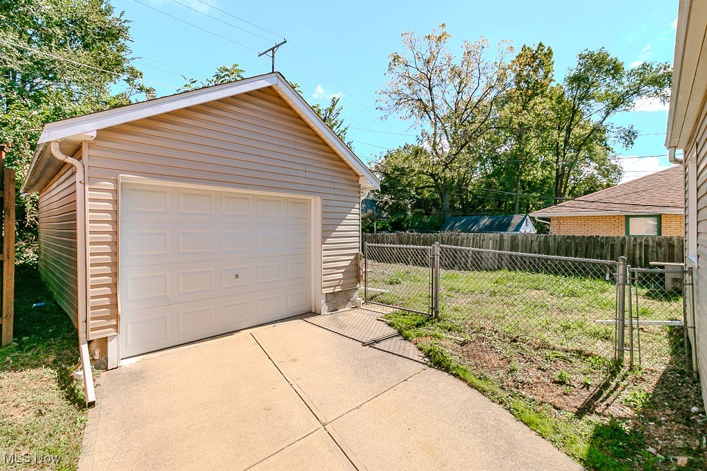 4839 E 94th Street Garfield Heights OH 44125