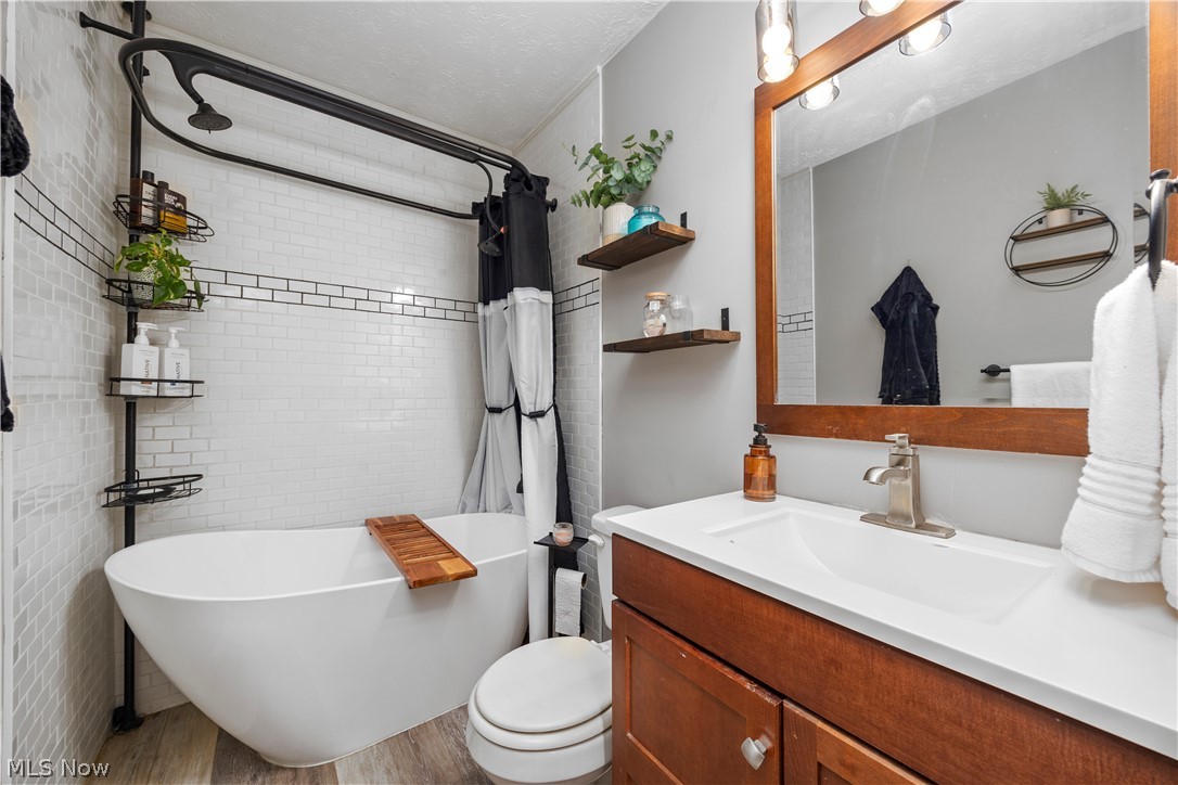 1121 Oakwood Drive Vermilion OH 44089