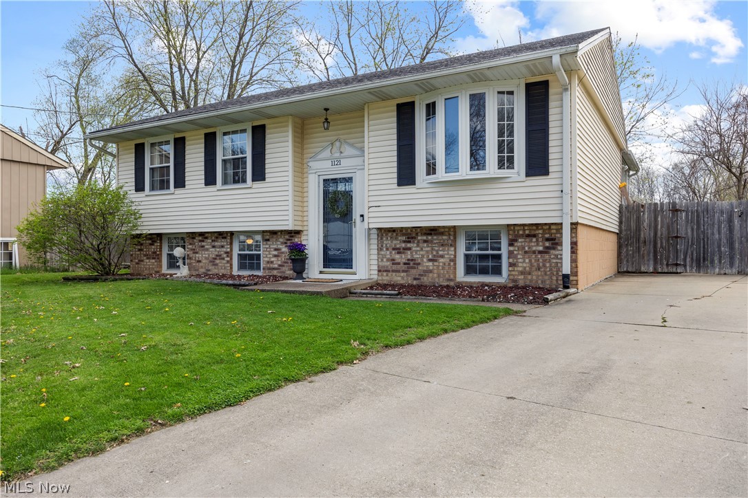 1121 Oakwood Drive Vermilion OH 44089