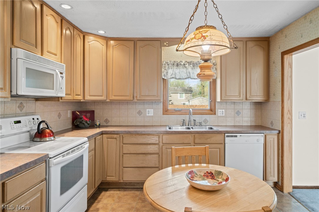 6512 Miller Drive North Ridgeville OH 44039