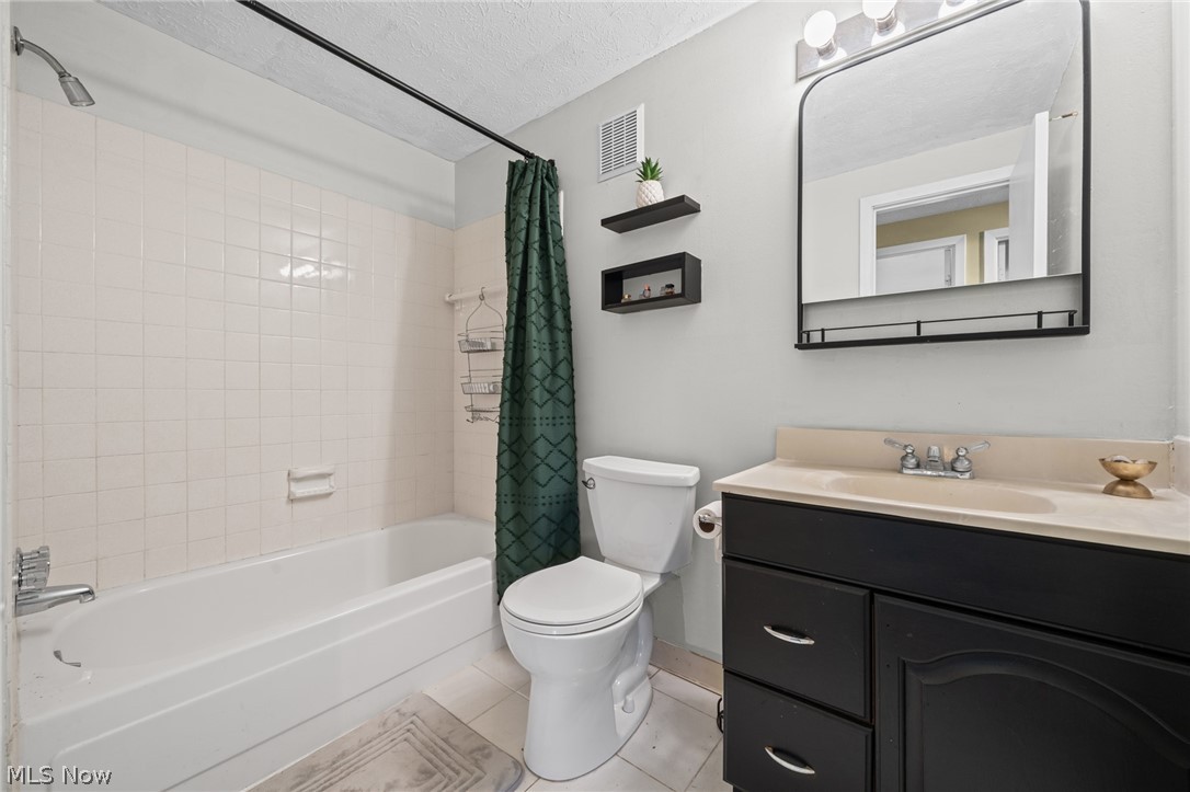 6512 Miller Drive North Ridgeville OH 44039