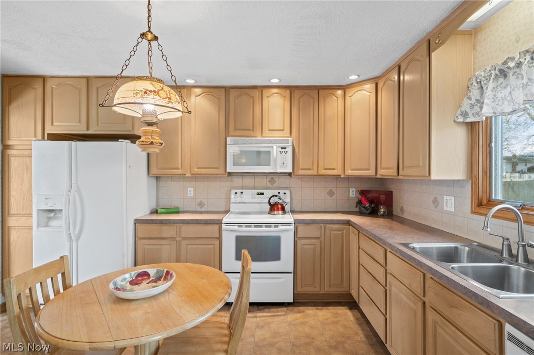 6512 Miller Drive North Ridgeville OH 44039