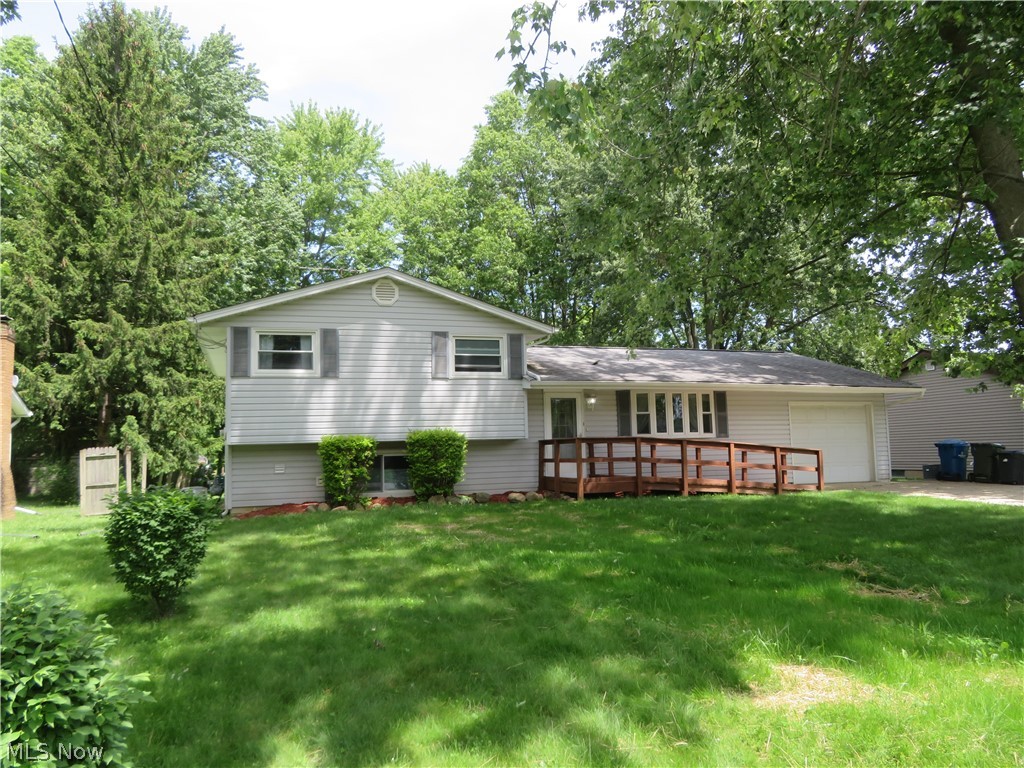 34042 Luanne Drive North Ridgeville OH 44039