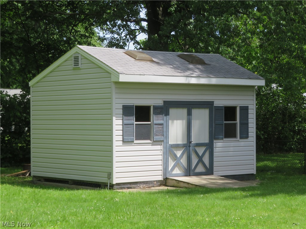 34042 Luanne Drive North Ridgeville OH 44039
