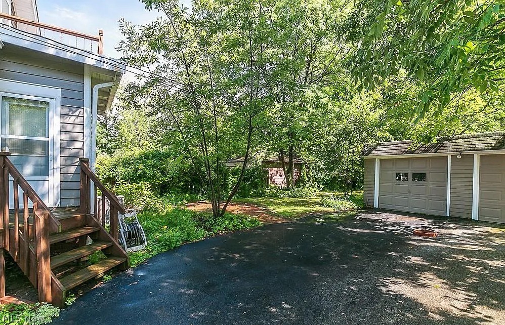 2593 Canterbury Road Cleveland Heights OH 44118