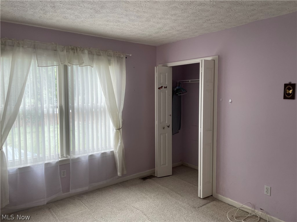 6651 W 130 Street Parma Heights OH 44130