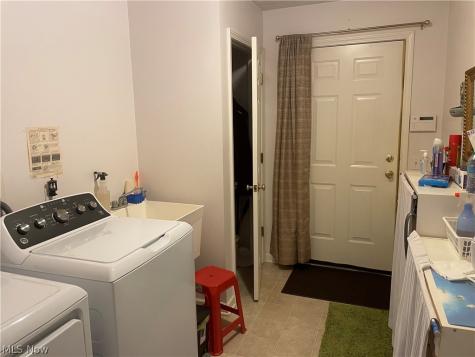 6651 W 130 Street Parma Heights OH 44130