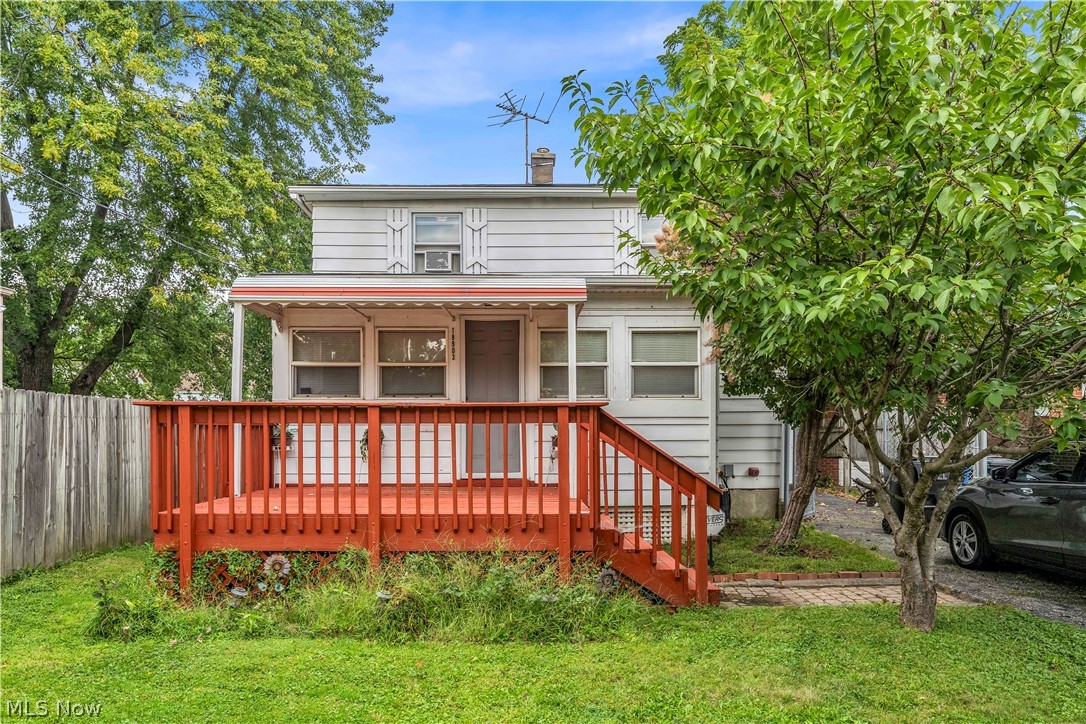 18903 Mohawk Avenue Cleveland OH 44119
