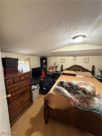 18903 Mohawk Avenue Cleveland OH 44119