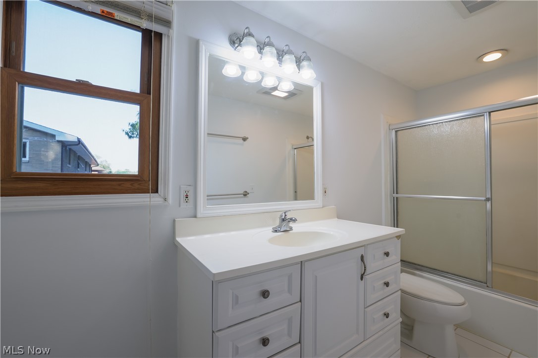 335 Tolbert Street Wadsworth OH 44281
