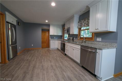 335 Tolbert Street Wadsworth OH 44281