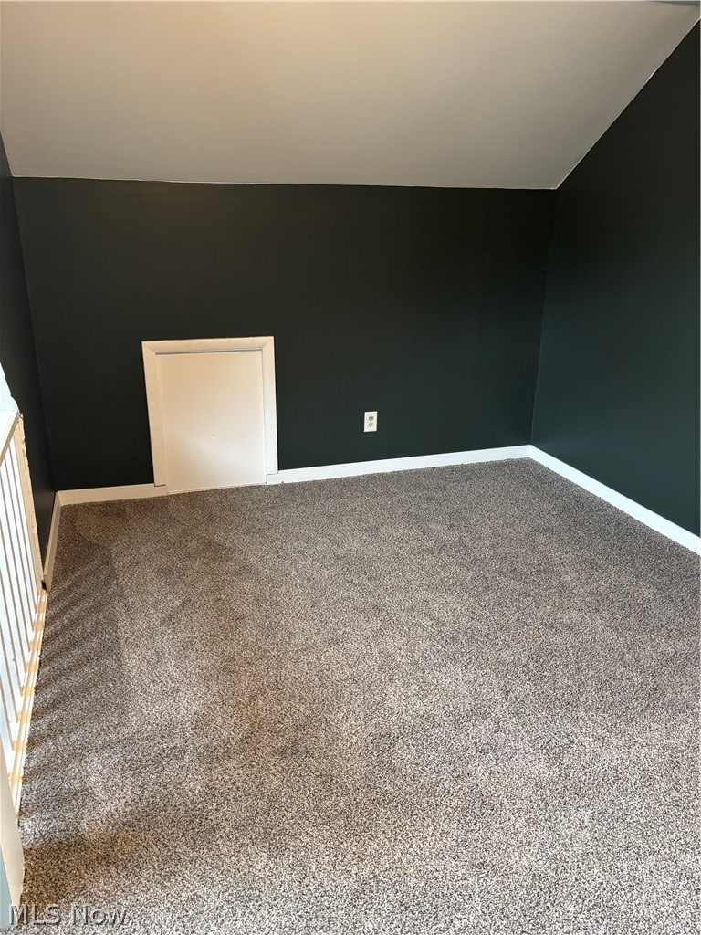 241 Mckinley Avenue Newcomerstown OH 43832