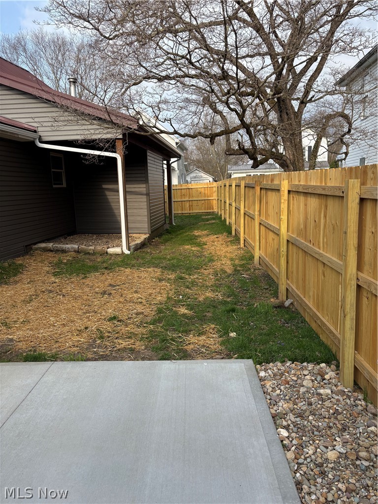 241 Mckinley Avenue Newcomerstown OH 43832