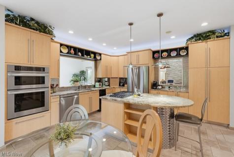 1758 Meander Way Mogadore OH 44260