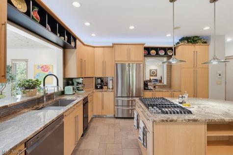 1758 Meander Way Mogadore OH 44260