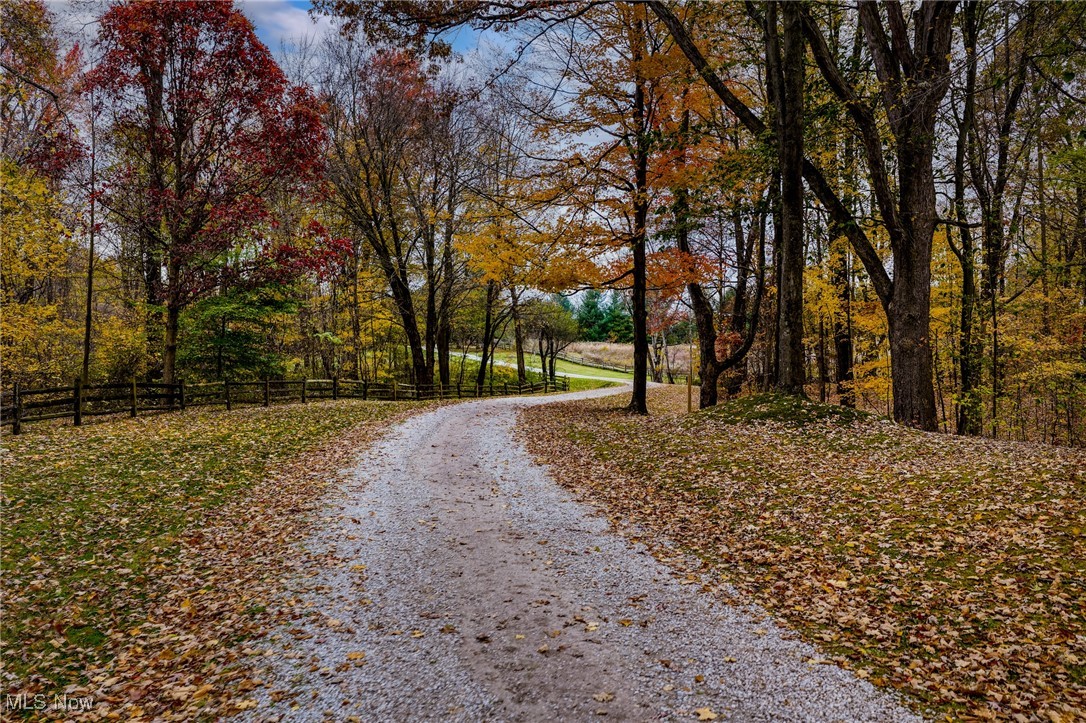 16310 Valley Road Auburn OH 44023