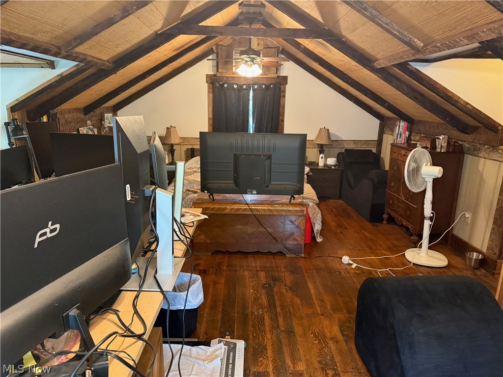 11811 Gaston Road Negley OH 44441