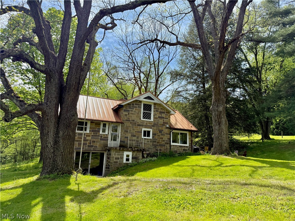 11811 Gaston Road Negley OH 44441