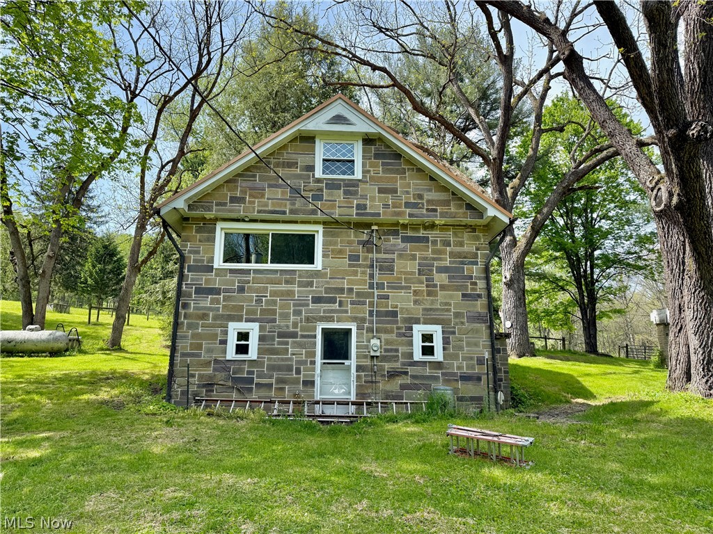 11811 Gaston Road Negley OH 44441