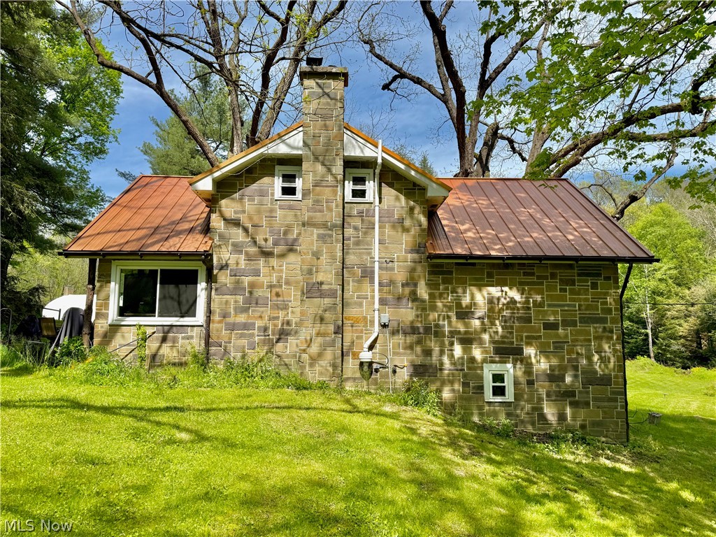 11811 Gaston Road Negley OH 44441