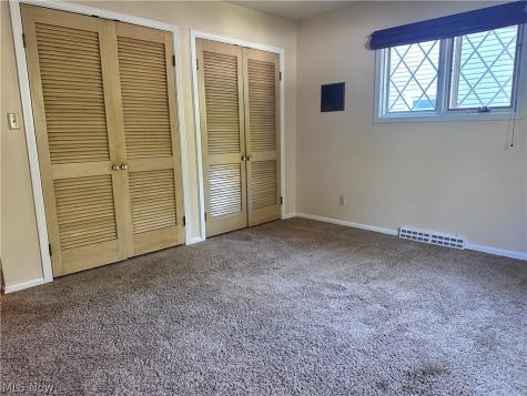 6374 S Cedarwood Road Mentor OH 44060