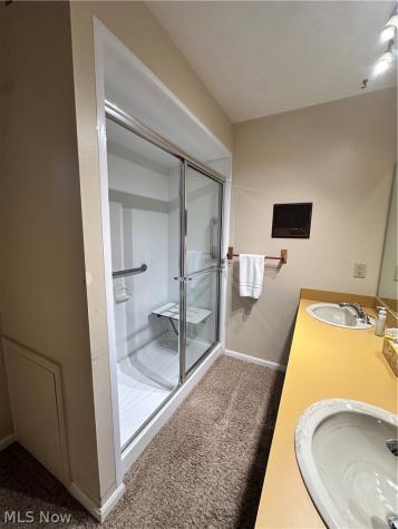6374 S Cedarwood Road Mentor OH 44060