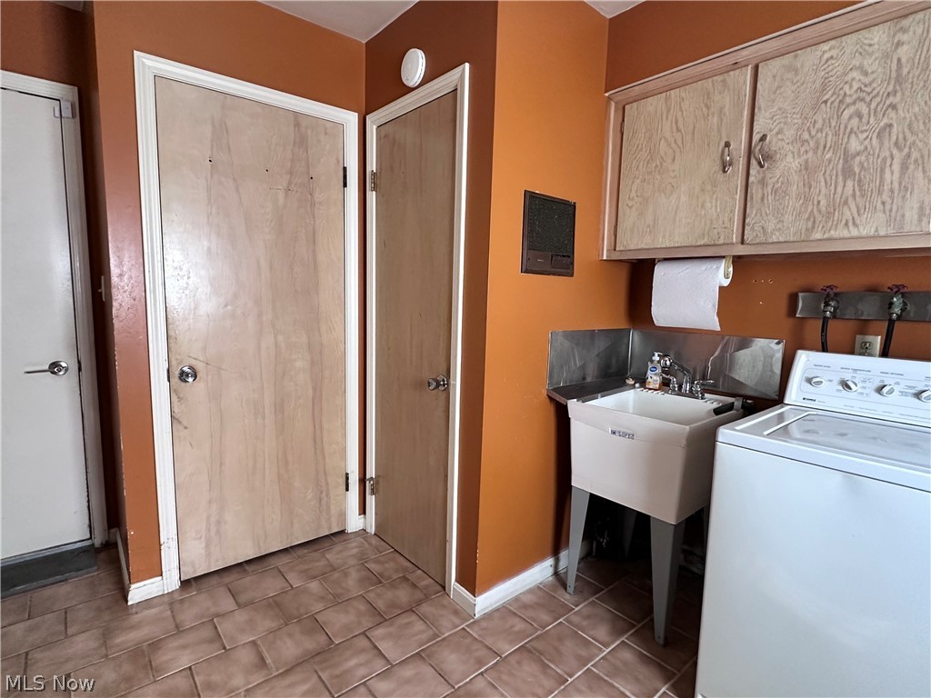 6374 S Cedarwood Road Mentor OH 44060