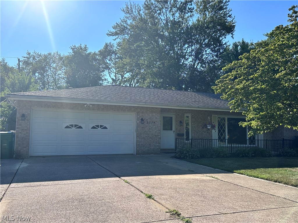 6374 S Cedarwood Road Mentor OH 44060
