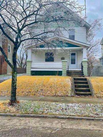 1010 Big Falls Avenue Akron OH 44310