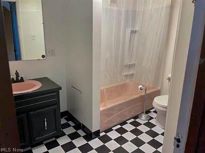 1010 Big Falls Avenue Akron OH 44310