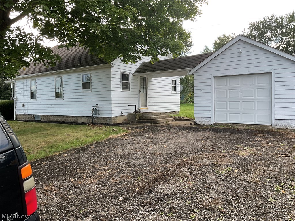 3007 Oak Street Barberton OH 44203