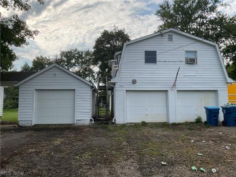 3007 Oak Street Barberton OH 44203