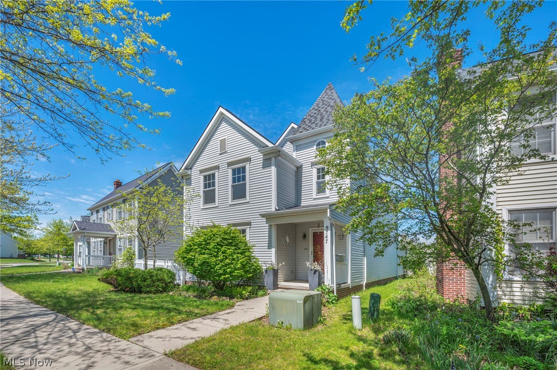 9747 Gates Avenue Cleveland OH 44105