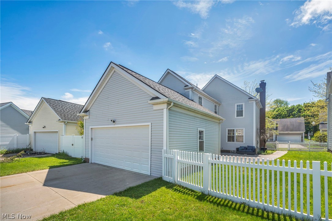 9747 Gates Avenue Cleveland OH 44105