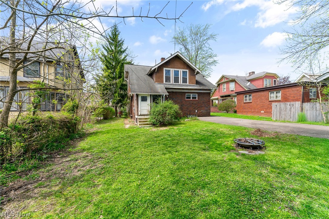 197 Woodbine Avenue SE Warren OH 44483