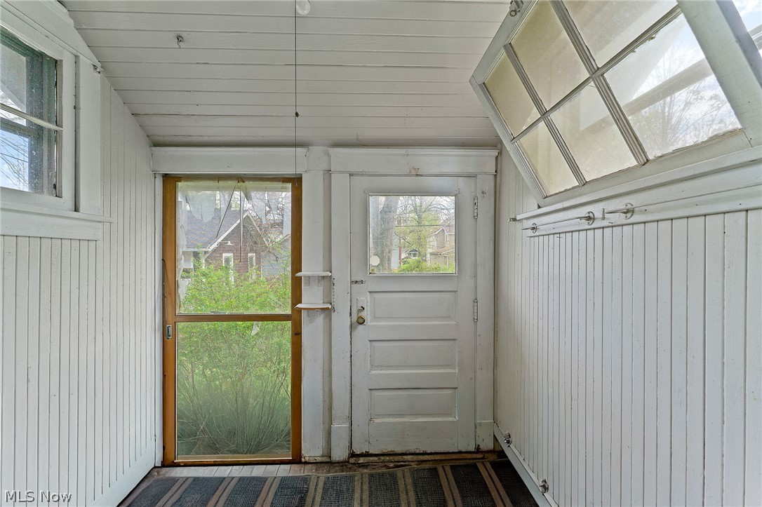 197 Woodbine Avenue SE Warren OH 44483