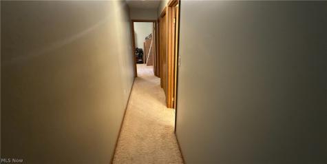 33 Eggleston Road Aurora OH 44202