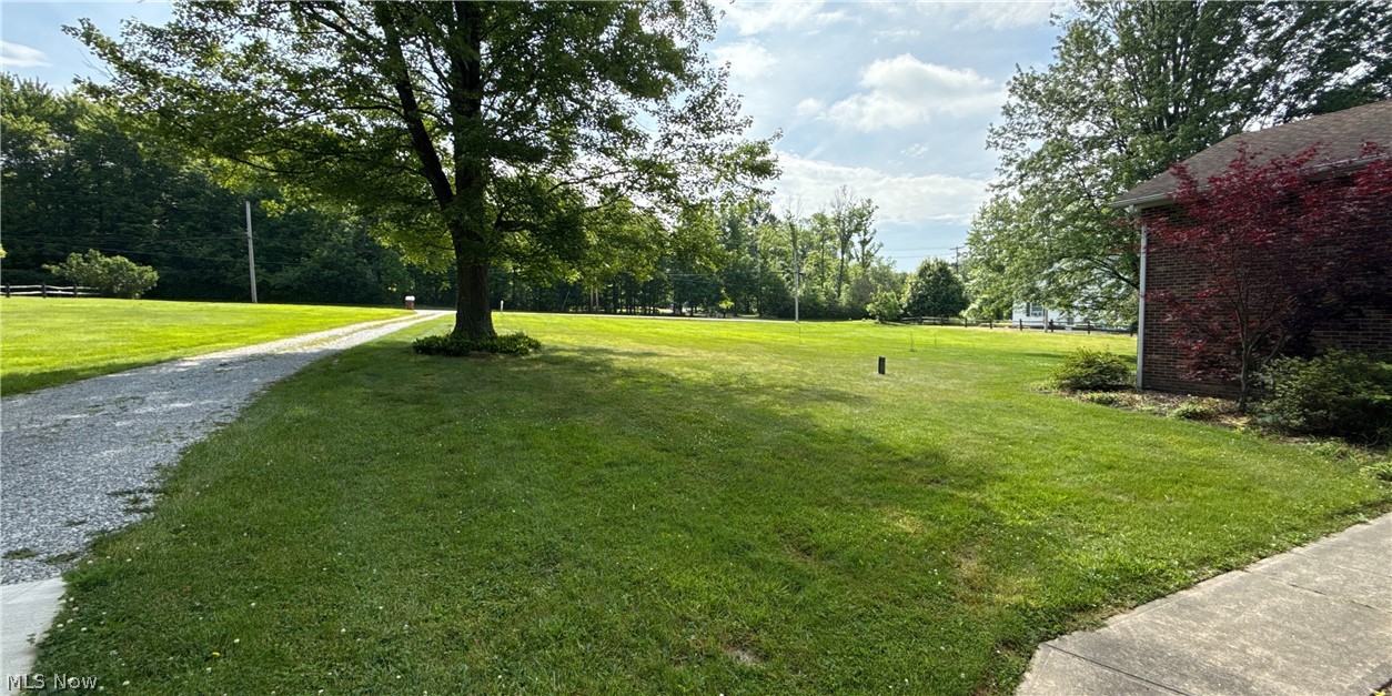 33 Eggleston Road Aurora OH 44202