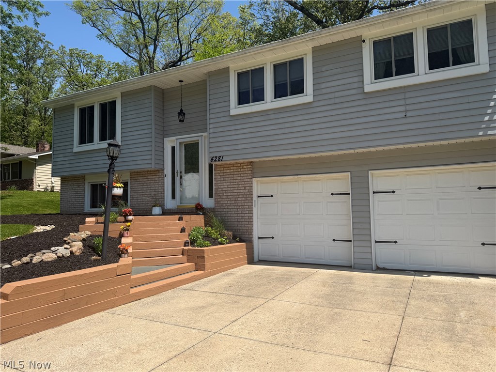 4281 Meadowlark Trail Stow OH 44224