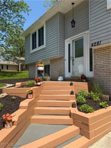 4281 Meadowlark Trail Stow OH 44224