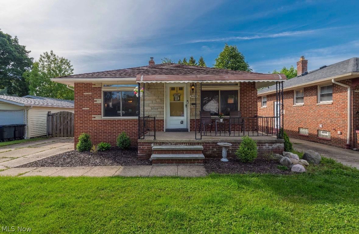 3465 Carrmunn Avenue Cleveland OH 44111