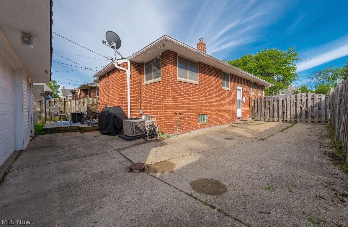 3465 Carrmunn Avenue Cleveland OH 44111